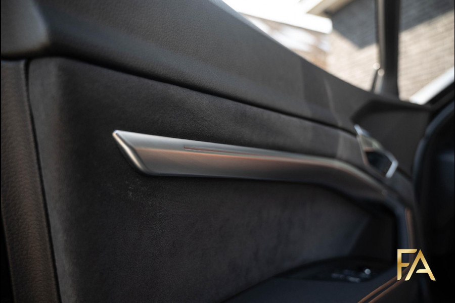 Audi e-tron 50 quattro S Line Black Edition 71 Kwh