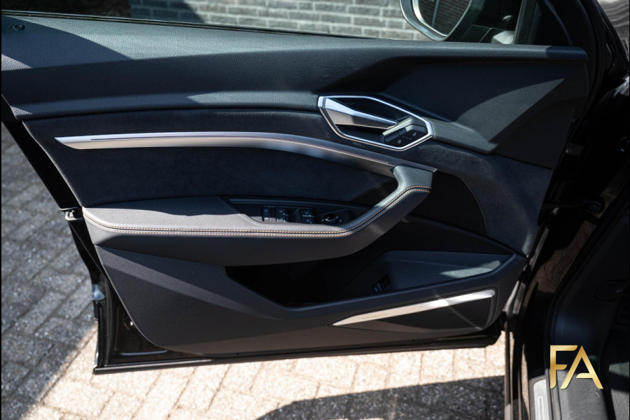 Audi e-tron 50 quattro S Line Black Edition 71 Kwh
