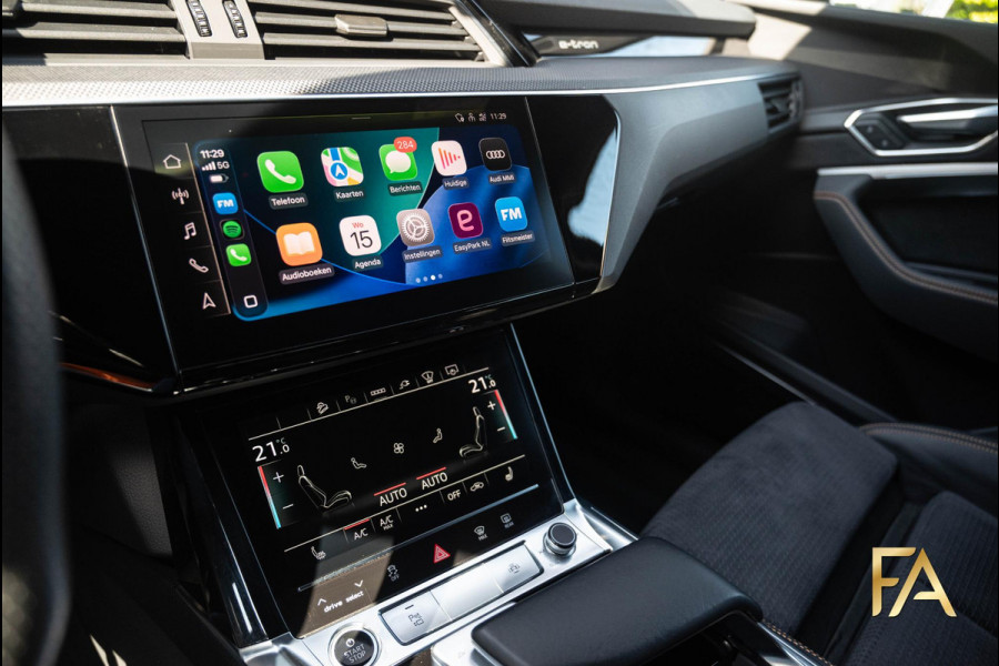 Audi e-tron 50 quattro S Line Black Edition 71 Kwh