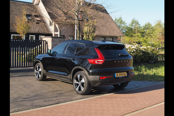 Volvo XC40 Recharge P8 AWD R-Design | SOH 95% | Apple Carplay | Parkeersensoren | Stoel-/Stuurverwarming | Cruise Control | NL-Auto |