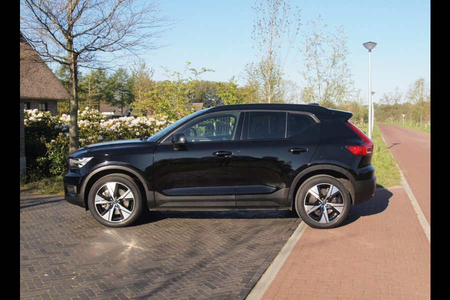 Volvo XC40 Recharge P8 AWD R-Design | SOH 95% | Apple Carplay | Parkeersensoren | Stoel-/Stuurverwarming | Cruise Control | NL-Auto |