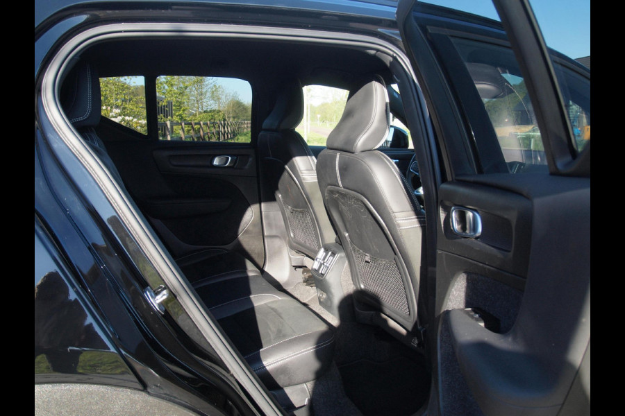 Volvo XC40 Recharge P8 AWD R-Design | SOH 95% | Apple Carplay | Parkeersensoren | Stoel-/Stuurverwarming | Cruise Control | NL-Auto |