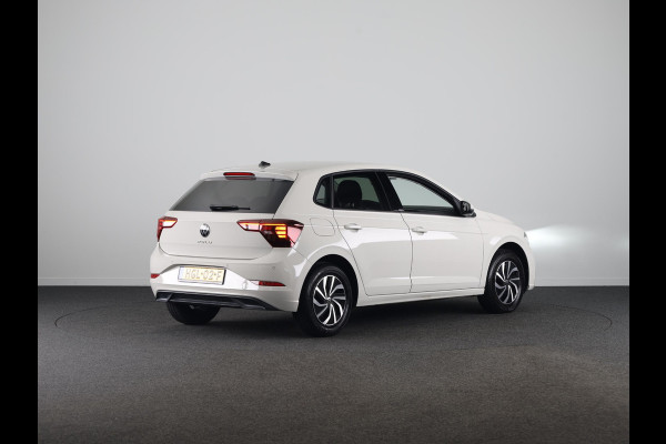 Volkswagen Polo 1.0 TSI Life Edition 95pk 5bak| digital display| Airco| el. inklap spiegels| 15'LM-velgen