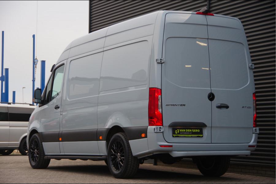 Mercedes-Benz Sprinter 317 1.9 CDI L2H2 3-ZITS, AUT. LED, STOELVERWARMING, STANDKACHEL, GEV. STOEL, CAMERA, CRUISE, NAVI, CLIMA