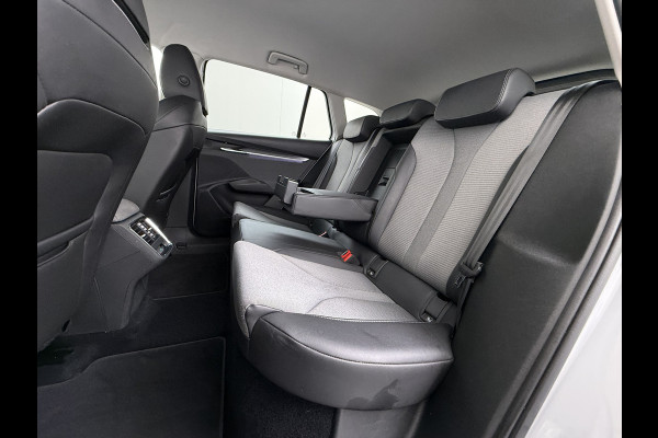 Škoda ENYAQ iV 80 82kwh 204PK Soh 96% Camera 1/2 Leer Apple Carplay Android Warmtepomp First Edition Navi 3-Zone-Ecc 19"lm PDC-a+v Adaptive-Cru Lane-Assist Luxus E-Call Stuurverwarming Led Isofix Keyless-Go DAB Rijstrooksensor Origineel Nederlandse Auto Nieuwprijs €  53.000,-