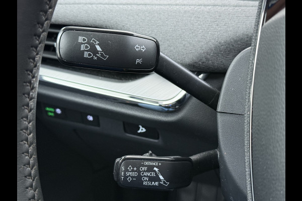 Škoda ENYAQ iV 80 82kwh 204PK Soh 96% Camera 1/2 Leer Apple Carplay Android Warmtepomp First Edition Navi 3-Zone-Ecc 19"lm PDC-a+v Adaptive-Cru Lane-Assist Luxus E-Call Stuurverwarming Led Isofix Keyless-Go DAB Rijstrooksensor Origineel Nederlandse Auto Nieuwprijs €  53.000,-