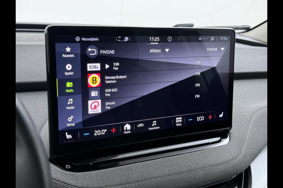 Škoda ENYAQ iV 80 82kwh 204PK Soh 96% Camera 1/2 Leer Apple Carplay Android Warmtepomp First Edition Navi 3-Zone-Ecc 19"lm PDC-a+v Adaptive-Cru Lane-Assist Luxus E-Call Stuurverwarming Led Isofix Keyless-Go DAB Rijstrooksensor Origineel Nederlandse Auto Nieuwprijs €  53.000,-