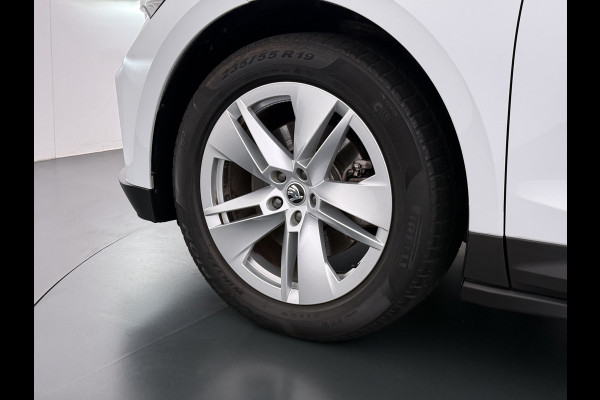 Škoda ENYAQ iV 80 82kwh 204PK Soh 96% Camera 1/2 Leer Apple Carplay Android Warmtepomp First Edition Navi 3-Zone-Ecc 19"lm PDC-a+v Adaptive-Cru Lane-Assist Luxus E-Call Stuurverwarming Led Isofix Keyless-Go DAB Rijstrooksensor Origineel Nederlandse Auto Nieuwprijs €  53.000,-