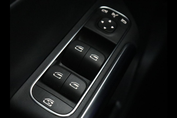 Mercedes-Benz B-Klasse 250e Urban Night | SOH 92% | Adaptive cruise | Stoelverwarming | Camera | Carplay | Sfeerverlichting | Half leder | Full LED | Widescreen | Park Assist | Navigatie | PHEV | Plug In