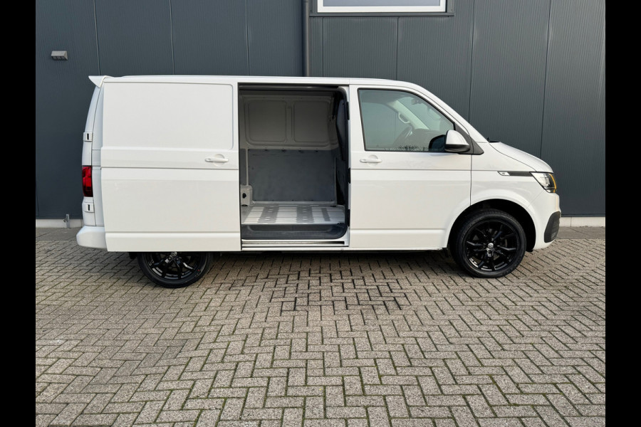 Volkswagen Transporter * Automaat L1H1 * Camera * Navigatie * Cruise * LM Velgen *