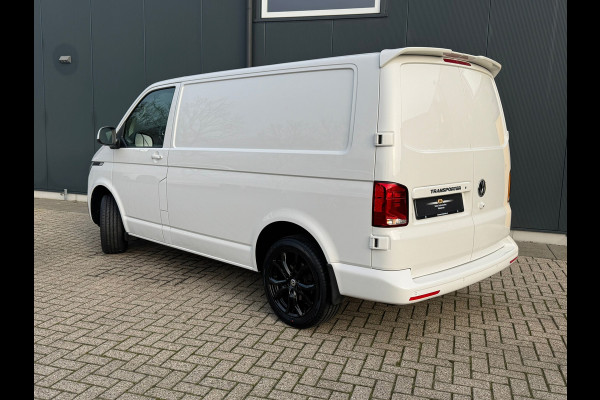 Volkswagen Transporter * Automaat L1H1 * Camera * Navigatie * Cruise * LM Velgen *