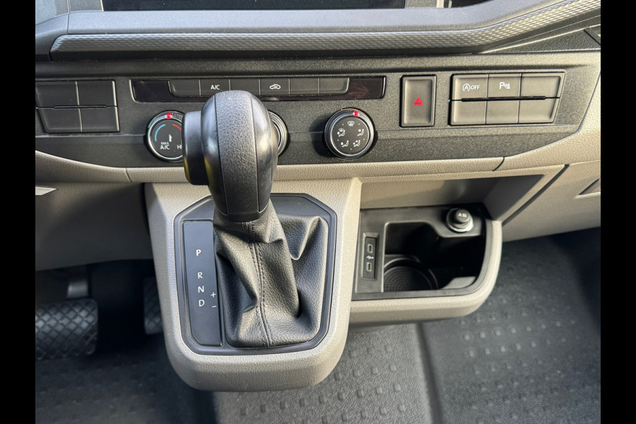 Volkswagen Transporter * Automaat L1H1 * Camera * Navigatie * Cruise * LM Velgen *
