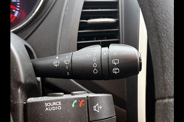 Renault Captur 0.9 TCe Life CRUISE | DAB | 16”LMV | LED