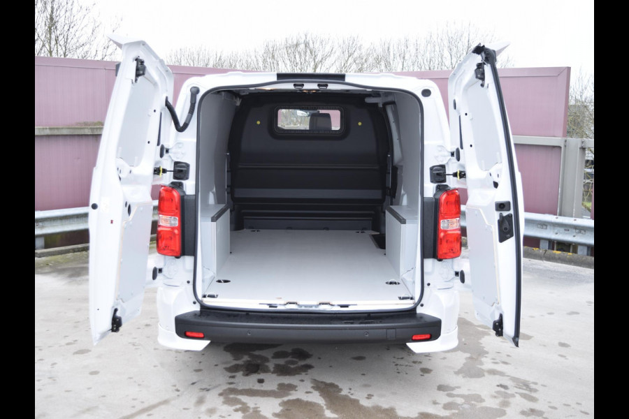 Peugeot e-Expert L3 75 kWh | STX Sport | Lederen bekleding | Spoilerpakket | 18 inch Lichtmetalen velgen | Rondom Camera's | Mooiste bus van NL (!)