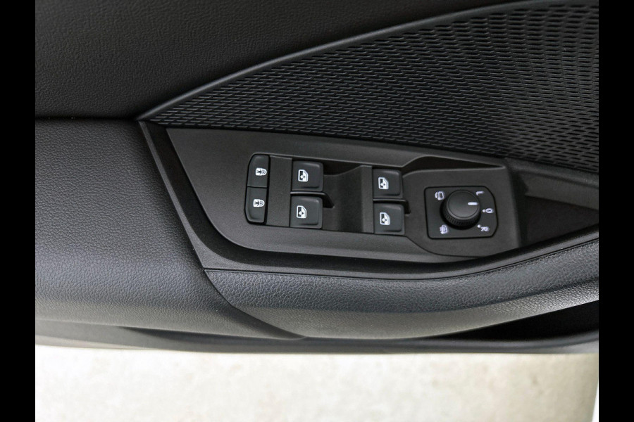 Škoda Octavia Combi 1.5 TSI MHEV Business Edition CAMERA | CARPLAY-NAV | EL-ACHTERKLEP
