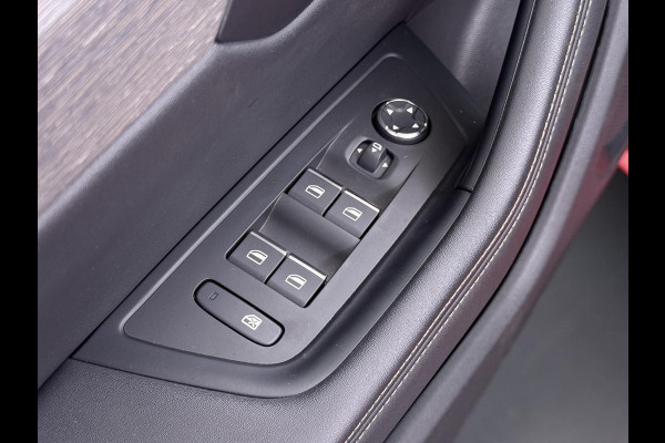 Peugeot 508 SW 1.6 HYbrid GT Pack Business | FULL OPTIONS | ADAPTIEVE CRUISE CONTROL | FOCAL AUDIO | 360 CAMERA | STOELVERWARMING | DEALER ONDERHOUDEN | ELEKTRISCHE KOFFERBAK | RIJKLAAR MET 12 MND BOVAG GARANTIE |