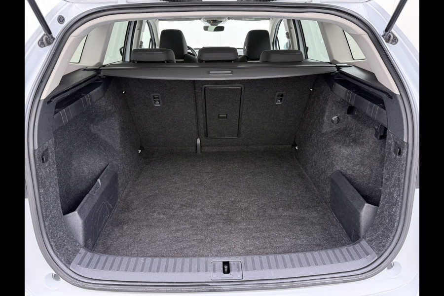 Škoda ENYAQ iV 80 82kwh 204PK Soh 95% Pano-Dak Camera Apple Carplay Android First Edition Navi 3-Zone-Ecc 19"lm PDC-a+v Adaptive-Cruise Lane-Assist Luxus E-Call Stuurverwarming Led Isofix Keyless-Go DAB Rijstrooksensor Origineel Nederlandse Auto Nieuwprijs €  53.000,-