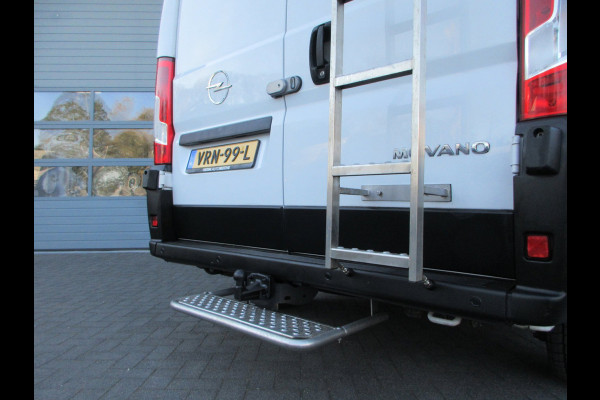 Opel Movano 2.2D 140 L2H2 2x Schuifdeur, Trekhaak, Camera, Trekhaak, 3-Zits.