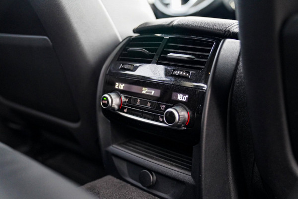 BMW 5 Serie 530e iPerformance High Executive | Stoelverkoeling | Head Up Display | Memory | Achterbank Verwarmd