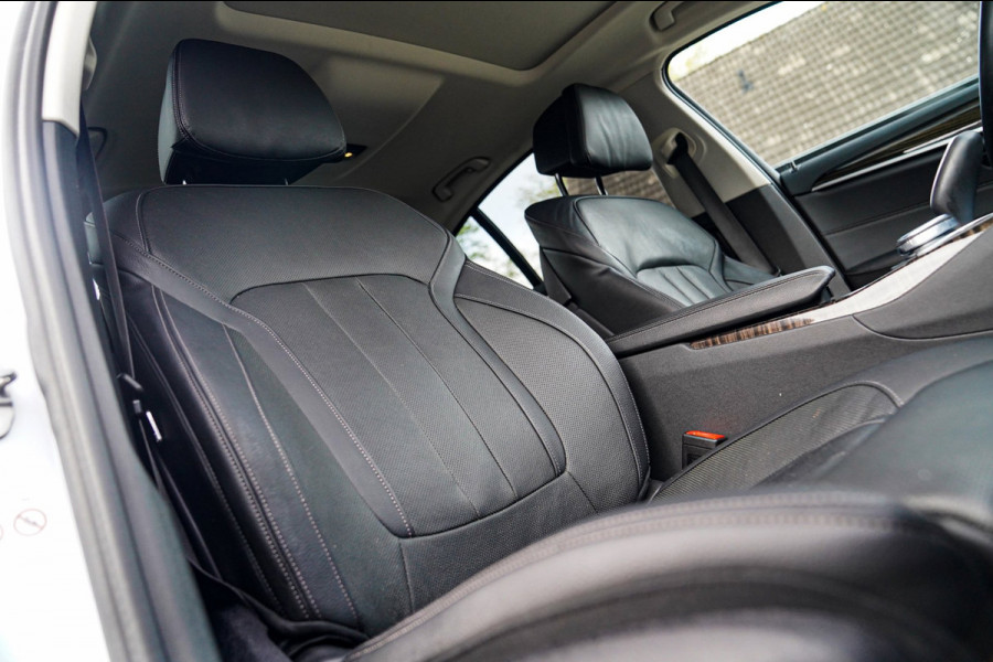 BMW 5 Serie 530e iPerformance High Executive | Stoelverkoeling | Head Up Display | Memory | Achterbank Verwarmd