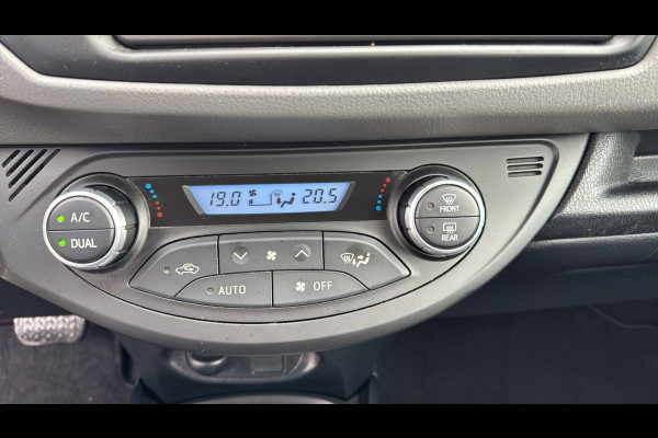 Toyota Yaris 1.5 Hybrid Aspiration climaat control