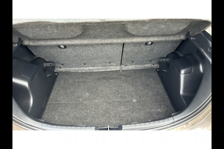 Toyota Yaris 1.5 Hybrid Aspiration climaat control