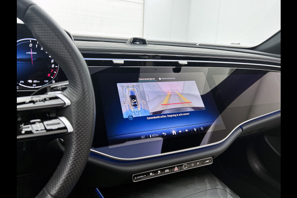 Mercedes-Benz E-Klasse 300 e AMG Plug-In Hybride AMG Line | Night Pakket | Panorama Schuif-Kanteldak | MBUX Superscreen | Burmester®  | 20 Inch AMG Velgen. Inclusief 24 maanden MB Certified garantie voor Europa.