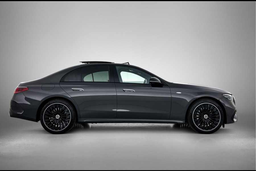 Mercedes-Benz E-Klasse 300 e AMG Plug-In Hybride AMG Line | Night Pakket | Panorama Schuif-Kanteldak | MBUX Superscreen | Burmester®  | 20 Inch AMG Velgen. Inclusief 24 maanden MB Certified garantie voor Europa.