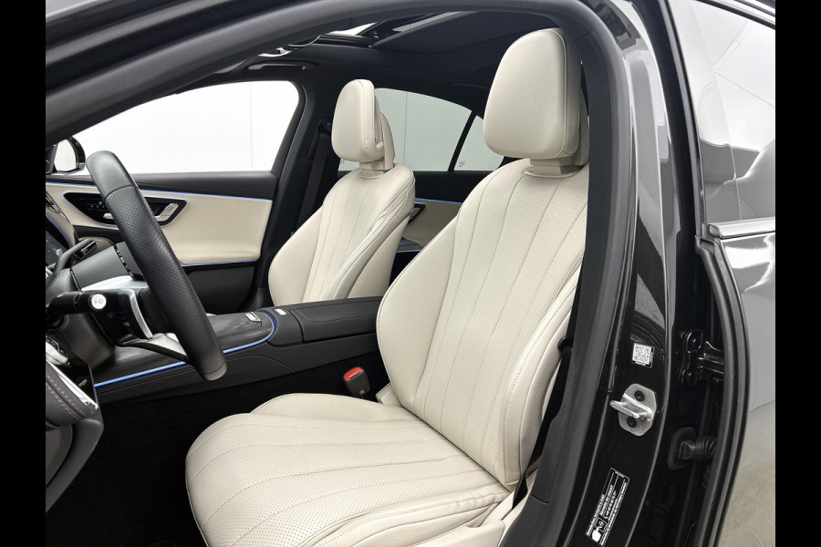 Mercedes-Benz E-Klasse 300 e AMG Plug-In Hybride AMG Line | Night Pakket | Panorama Schuif-Kanteldak | MBUX Superscreen | Burmester®  | 20 Inch AMG Velgen. Inclusief 24 maanden MB Certified garantie voor Europa.
