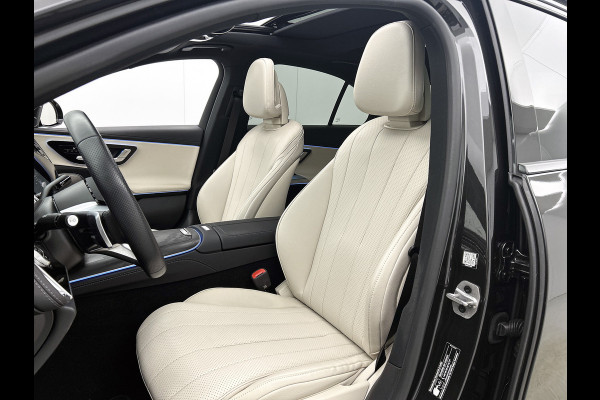 Mercedes-Benz E-Klasse 300 e AMG Plug-In Hybride AMG Line | Night Pakket | Panorama Schuif-Kanteldak | MBUX Superscreen | Burmester®  | 20 Inch AMG Velgen. Inclusief 24 maanden MB Certified garantie voor Europa.