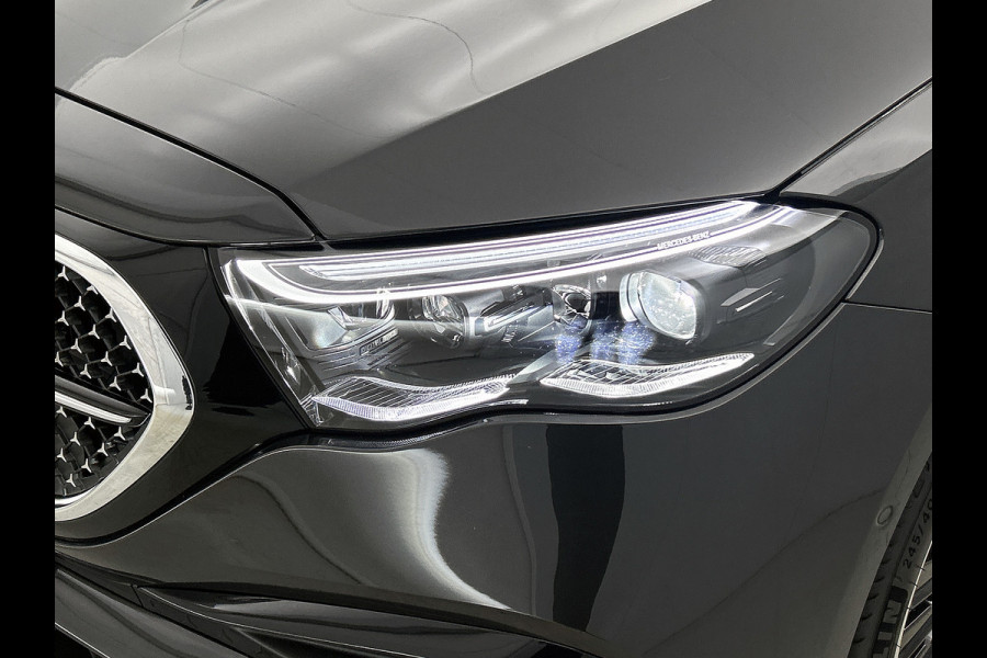 Mercedes-Benz E-Klasse 300 e AMG Plug-In Hybride AMG Line | Night Pakket | Panorama Schuif-Kanteldak | MBUX Superscreen | Burmester®  | 20 Inch AMG Velgen. Inclusief 24 maanden MB Certified garantie voor Europa.