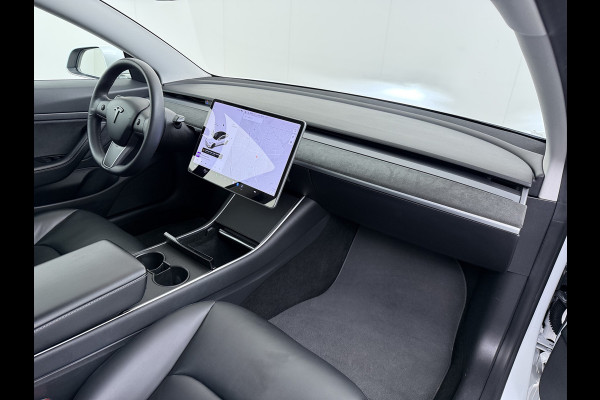 Tesla Model 3 RWD LFP-Accu SR plus Soh 91% 325PK Lmv 18" AutoPilot FSD Leder Panoramadak Adaptive-Cruise Camera's Elektr.-Stuur+Stoelen+Spiege Navi LED Comfortstoelen ACC DAB Voorverwarmen interieur via App Keyless One-Pedal-Drive Origineel Nederlandse auto tot 11kw laden thuis!