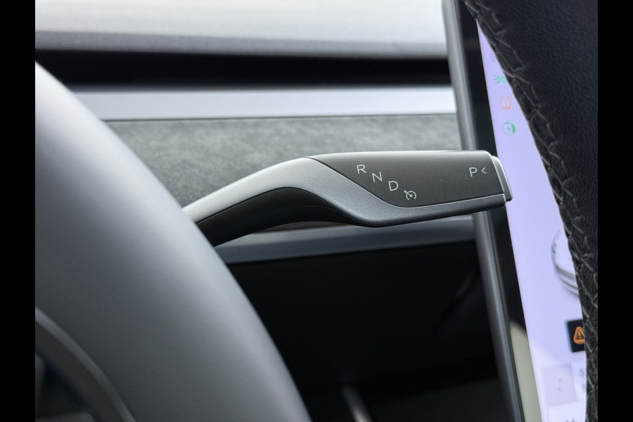Tesla Model 3 RWD LFP-Accu SR plus Soh 91% 325PK Lmv 18" AutoPilot FSD Leder Panoramadak Adaptive-Cruise Camera's Elektr.-Stuur+Stoelen+Spiege Navi LED Comfortstoelen ACC DAB Voorverwarmen interieur via App Keyless One-Pedal-Drive Origineel Nederlandse auto tot 11kw laden thuis!