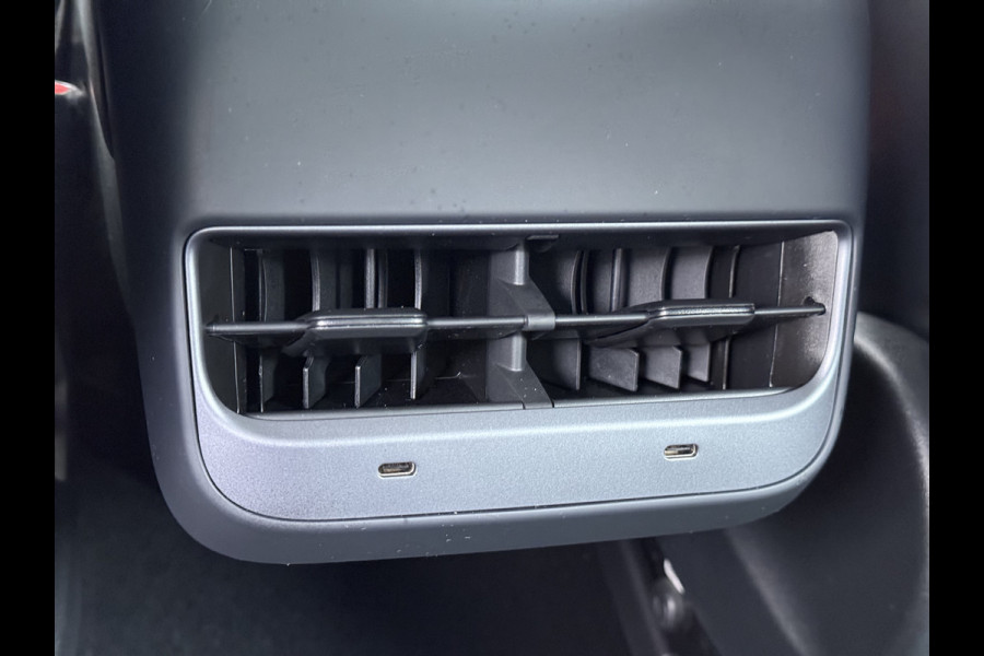 Tesla Model 3 RWD LFP-Accu SR plus Soh 91% 325PK Lmv 18" AutoPilot FSD Leder Panoramadak Adaptive-Cruise Camera's Elektr.-Stuur+Stoelen+Spiege Navi LED Comfortstoelen ACC DAB Voorverwarmen interieur via App Keyless One-Pedal-Drive Origineel Nederlandse auto tot 11kw laden thuis!