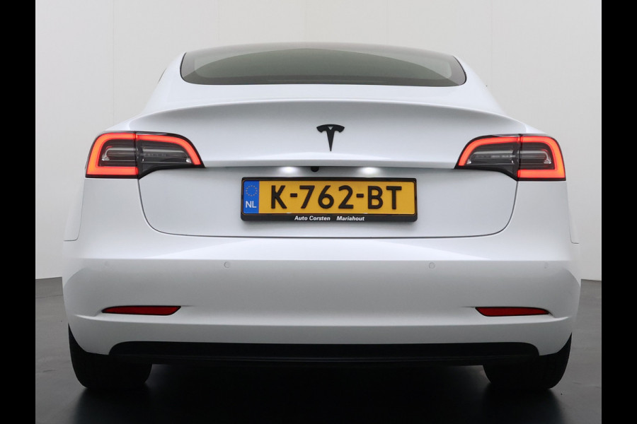 Tesla Model 3 RWD LFP-Accu SR plus Soh 91% 325PK Lmv 18" AutoPilot FSD Leder Panoramadak Adaptive-Cruise Camera's Elektr.-Stuur+Stoelen+Spiege Navi LED Comfortstoelen ACC DAB Voorverwarmen interieur via App Keyless One-Pedal-Drive Origineel Nederlandse auto tot 11kw laden thuis!