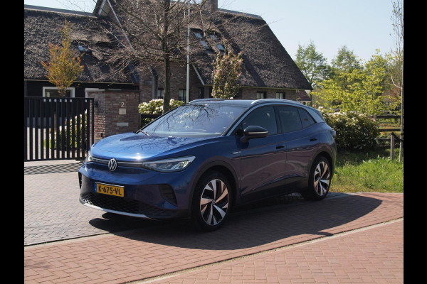 Volkswagen ID.4 First 77 kWh | Camera | Trekhaak | Sfeerverlichting | Apple Carplay | Cruise Control |
