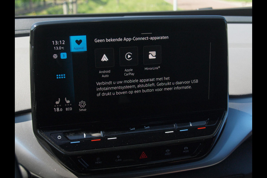 Volkswagen ID.4 First 77 kWh | Camera | Trekhaak | Sfeerverlichting | Apple Carplay | Cruise Control |