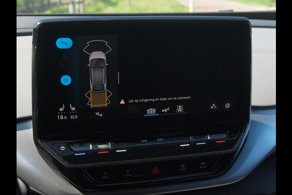 Volkswagen ID.4 First 77 kWh | Camera | Trekhaak | Sfeerverlichting | Apple Carplay | Cruise Control |