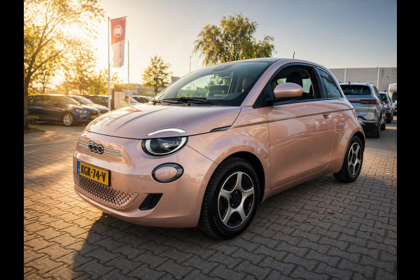 Fiat 500 Passion 42 kWh |Carplay | Camera | Parkeersensoren | BTW