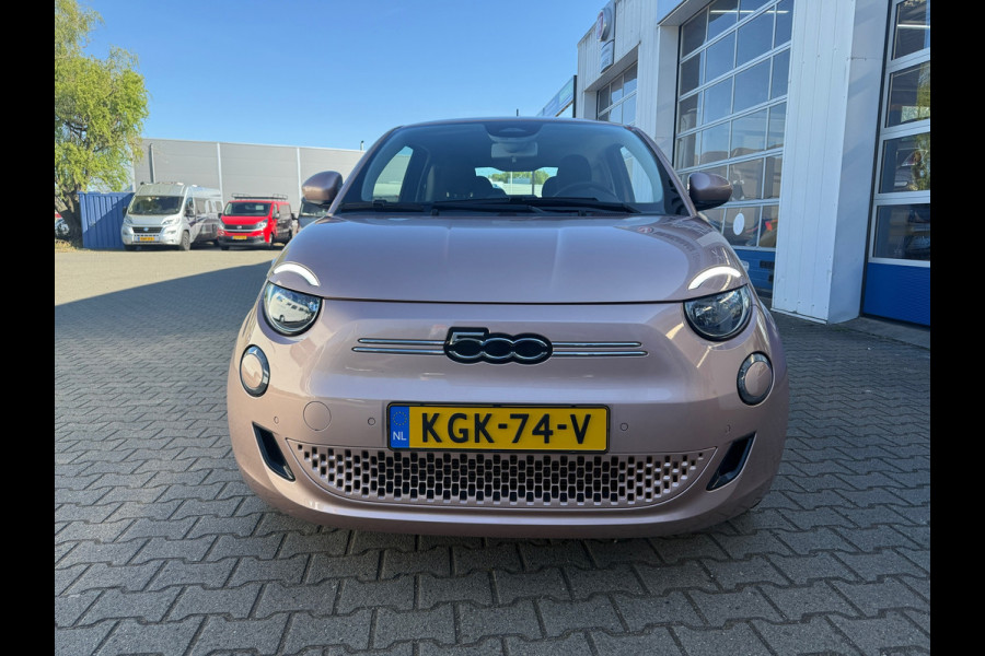 Fiat 500 Passion 42 kWh |Carplay | Camera | Parkeersensoren | BTW