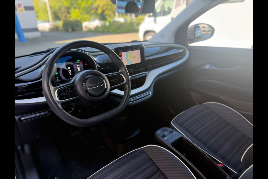 Fiat 500 Passion 42 kWh |Carplay | Camera | Parkeersensoren | BTW