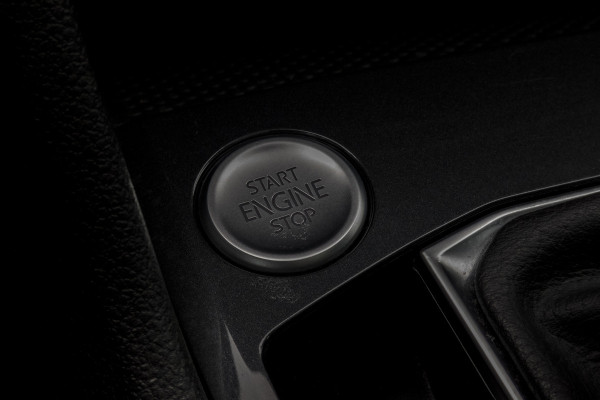 Volkswagen Tiguan 1.4 TSI eHybrid R-Line Business+ | PANORAMADAK | TREKHAAK | STOELVERWARMING | CAMERA
