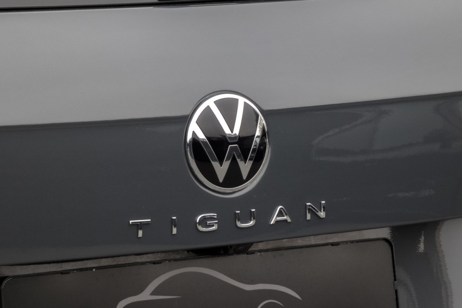 Volkswagen Tiguan 1.4 TSI eHybrid R-Line Business+ | PANORAMADAK | TREKHAAK | STOELVERWARMING | CAMERA