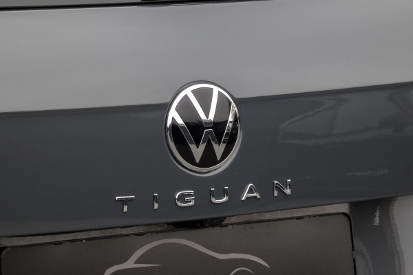 Volkswagen Tiguan 1.4 TSI eHybrid R-Line Business+ | PANORAMADAK | TREKHAAK | STOELVERWARMING | CAMERA