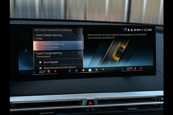 BMW iX xDrive45 101 kWh | NL-auto | Comfort access | Soft close | Iconic glow | Adaptive led | Sky lounge | Driving assistant prof. | Dab+ | Harman/kardon |