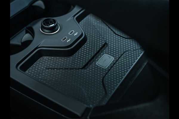 BMW iX xDrive45 101 kWh | NL-auto | Comfort access | Soft close | Iconic glow | Adaptive led | Sky lounge | Driving assistant prof. | Dab+ | Harman/kardon |