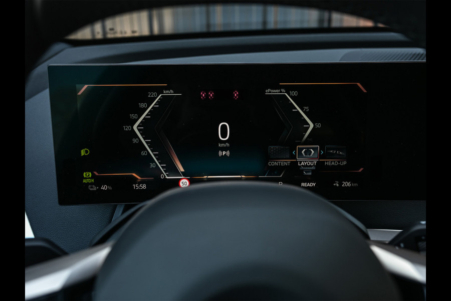 BMW iX xDrive45 101 kWh | NL-auto | Comfort access | Soft close | Iconic glow | Adaptive led | Sky lounge | Driving assistant prof. | Dab+ | Harman/kardon |