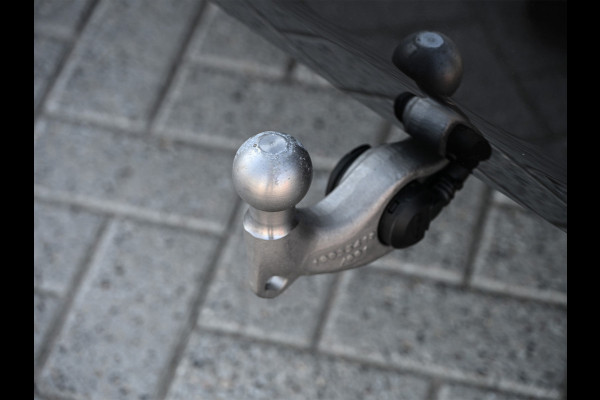 BMW iX xDrive45 101 kWh | NL-auto | Comfort access | Soft close | Iconic glow | Adaptive led | Sky lounge | Driving assistant prof. | Dab+ | Harman/kardon |