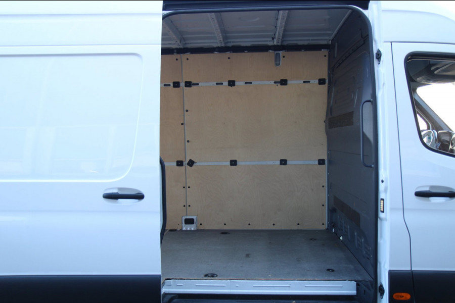 Mercedes-Benz Sprinter 314 2.2 CDI L3H2 143PK automaat / Multi stuur / Camera / 3 zits
