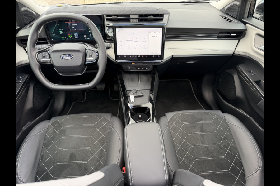 Ford Puma Gen-E Premium 44 kWh PREMIUM PANODAK! DRIVERPACK! Trekhaak!